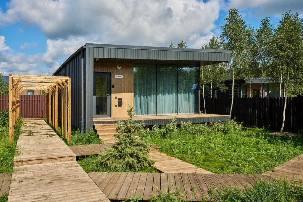 Коттедж Домик у реки в окружении сосен с камином, сауной и чаном — Семеновское