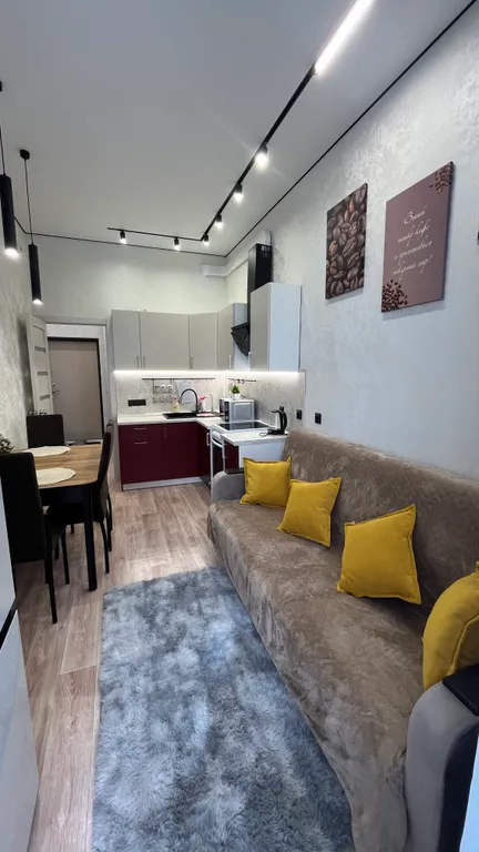 Квартира у зоопарка с шикарным видом на пруд