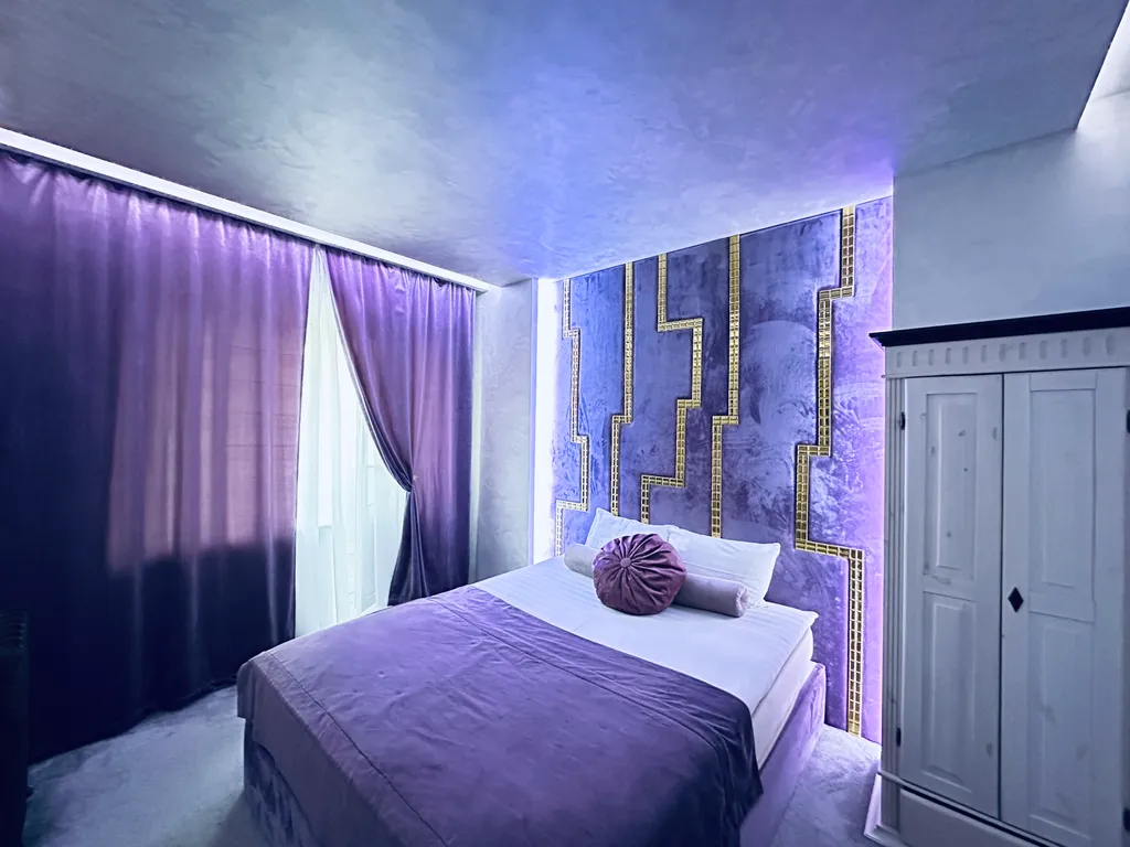 Дизайнерские апартаменты в самом центре города с отдельным входом