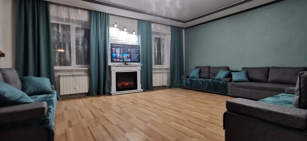 Коттедж Часть дома в частном на первом этаже с большим бассейном — Волгоград