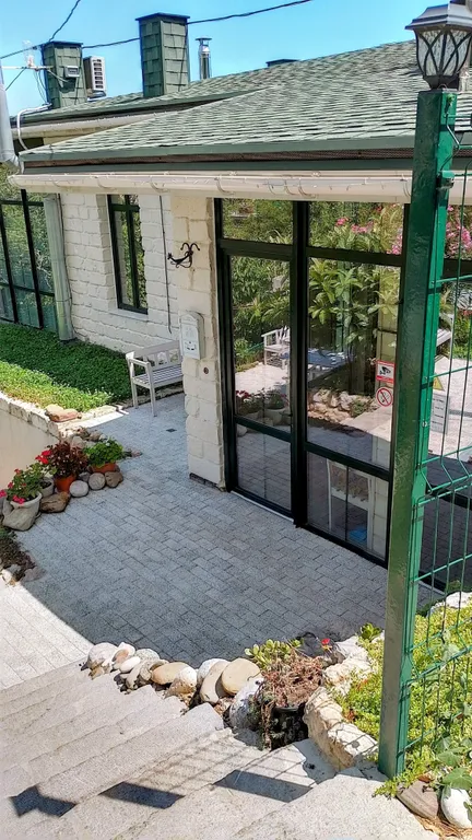 Саммер Холл - Дача Аракина