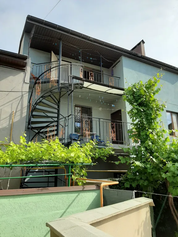 Квартира 2-комнатная Квартира — Евпатория