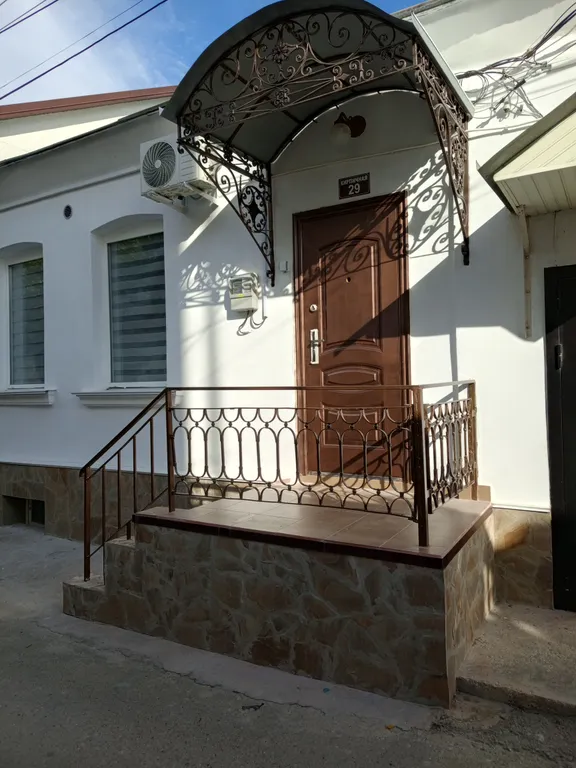 Квартира Квартира Кусочек моря в столетнем доме — Севастополь