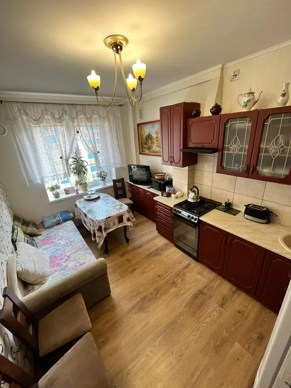 Апартаменты возле бассейна ФОК