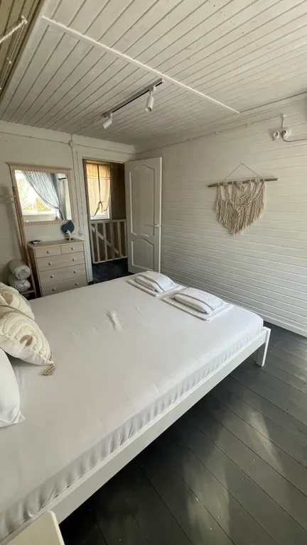 Уютный дом на море