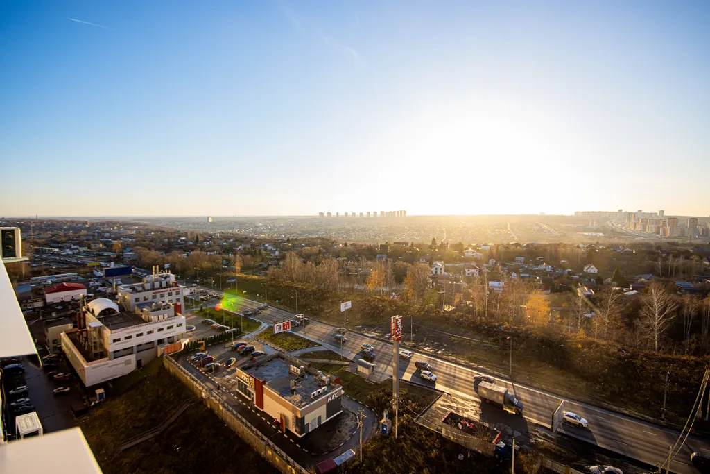 Стильная студия с видом на город в 20 минутах до центра