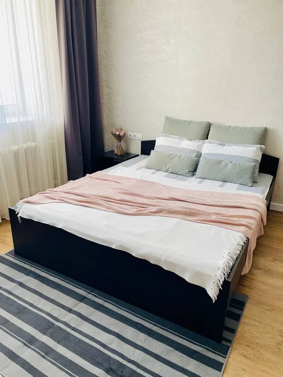 Уютная квартира у пруда