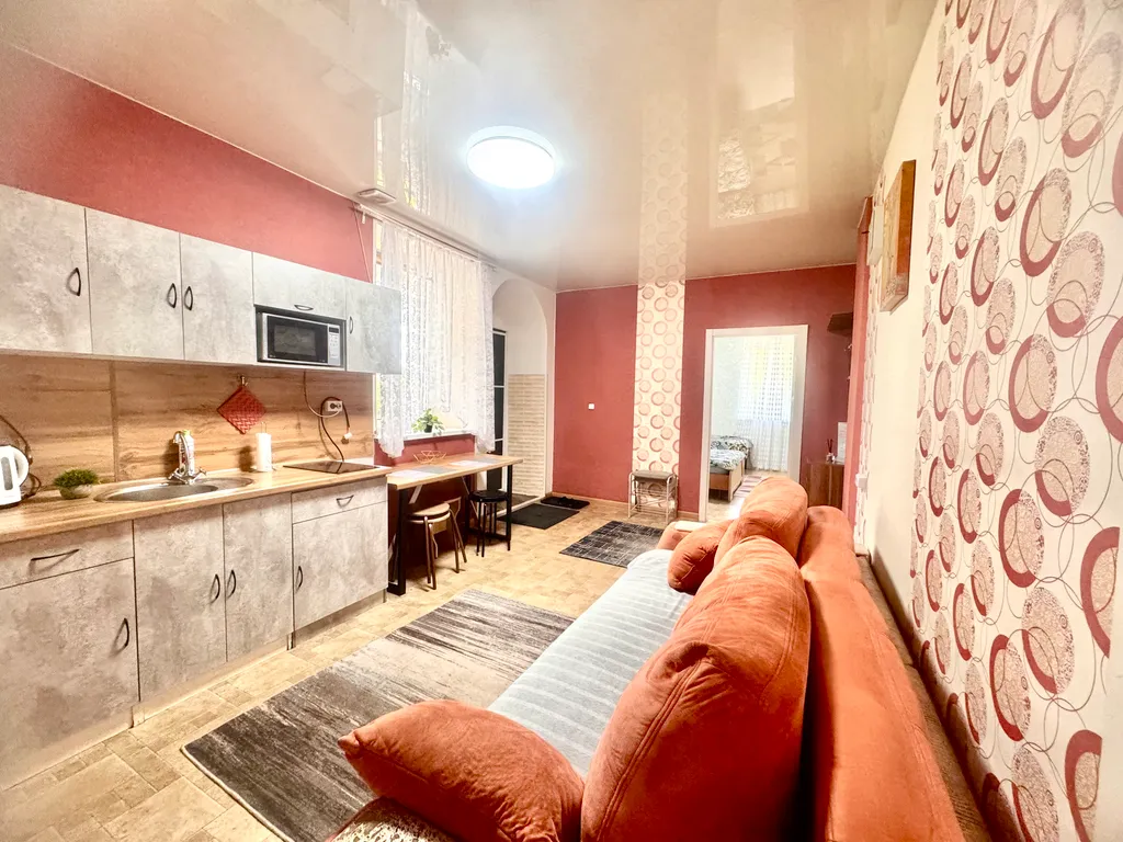 Уютная Евродвушка с отдельным входом/выходом в центре города Уссурийск