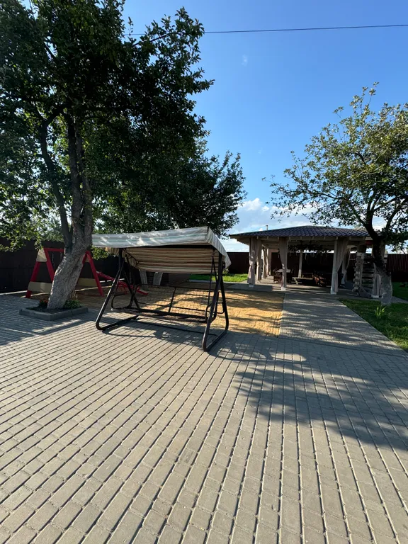 Уютный коттедж в черте города