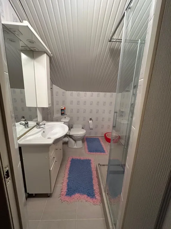 Целый этаж для большой компании.