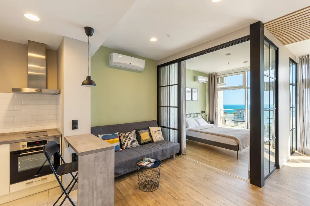 Апартаменты Барселона-Парк.com с видом на море 11 этаже и с балконом