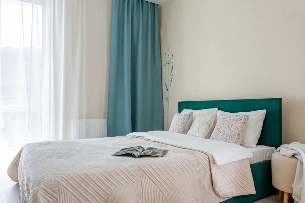 Светлая квартира - студия в ЖК Летний