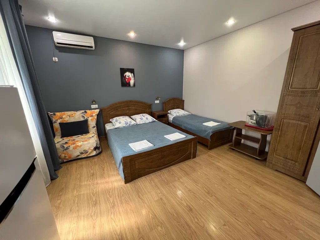 Квартира Стандарт 2+2 с балконом — аренда посуточно в Дивноморское