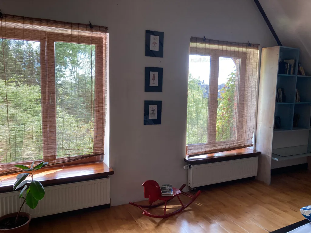 Дом с пляжем у моря