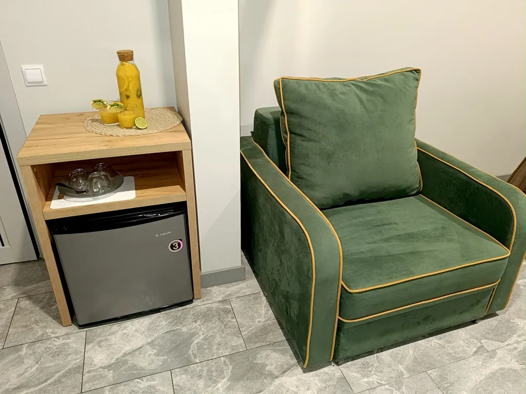 Трехместный номер с выходом во двор