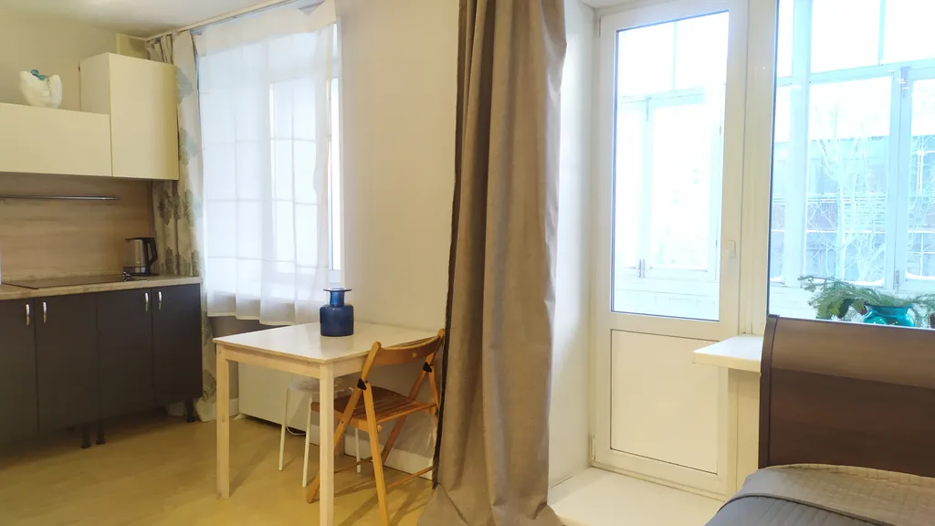 Студия возле Театра оперы и балета