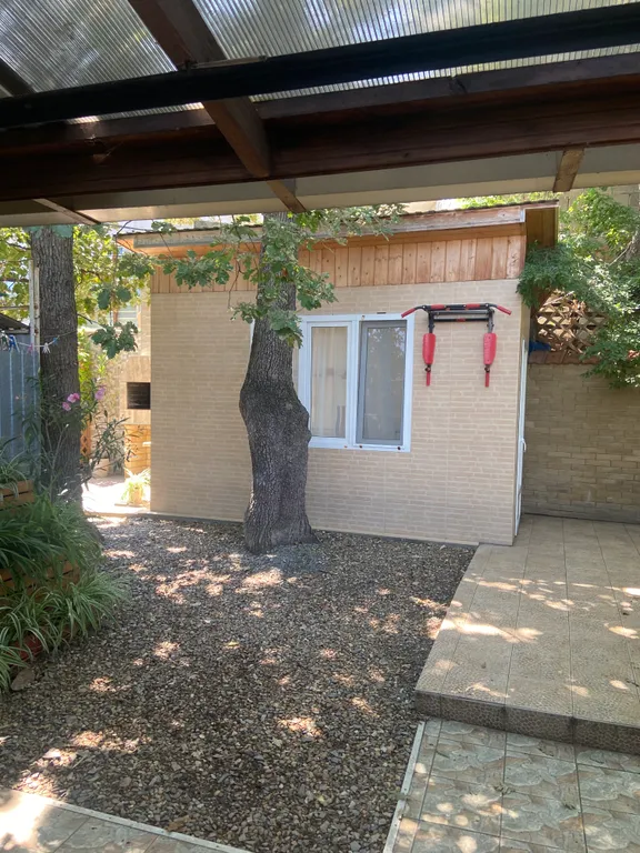 Уютный дом на море