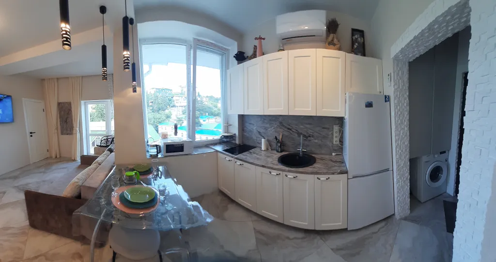 Квартира у моря — аренда посуточно в Партенит