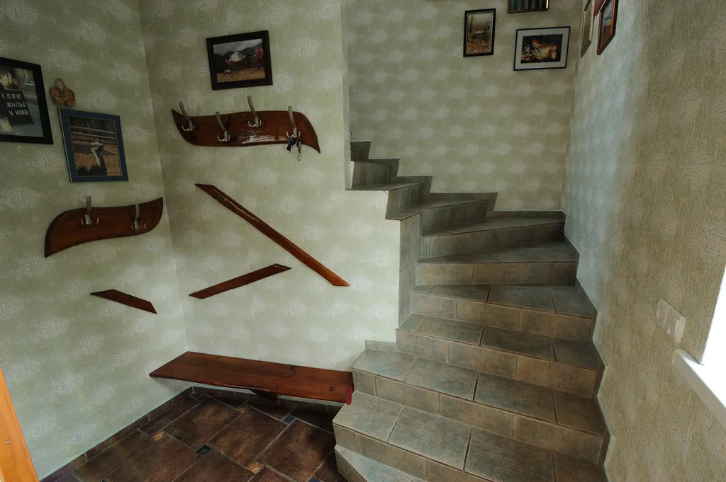 Дом с балконом, видом на море у пляжа и Воронцовского дворца