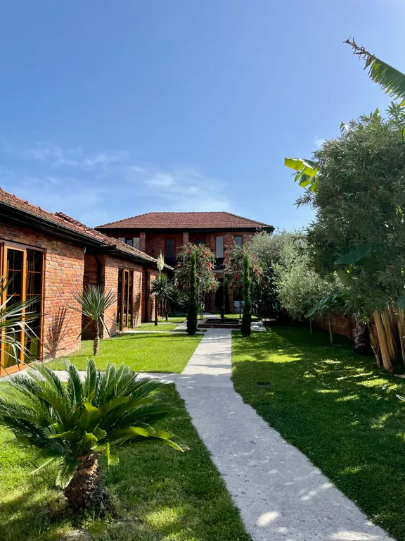 Коттедж 1-комнатный Дом — Сухум