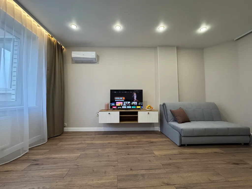 Новая просторная двухкомнатная квартира в новом монолитном доме