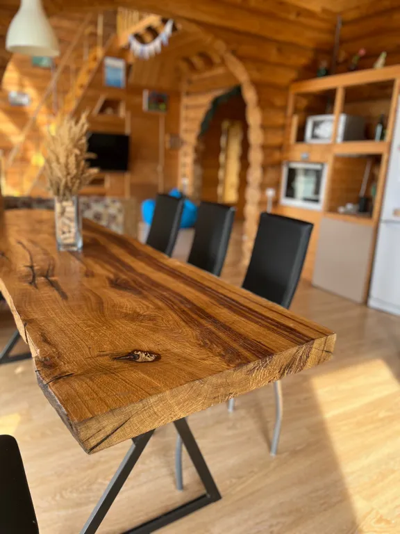 Срубовой дом с большим бассейном и шикарным видом на Жигулевские горы