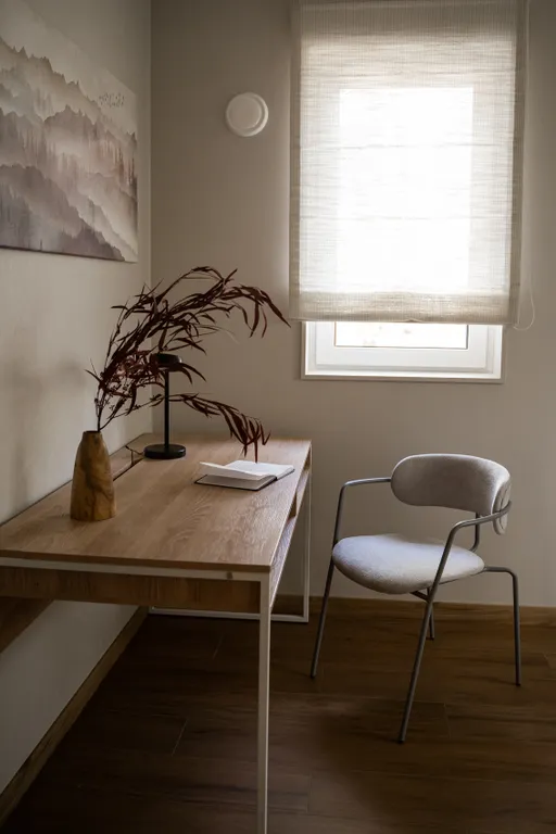 Новый стильный дом с зоной SPA, камином и красивым садом у леса