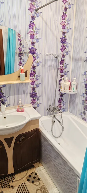 Квартира возле ТЦ Аура