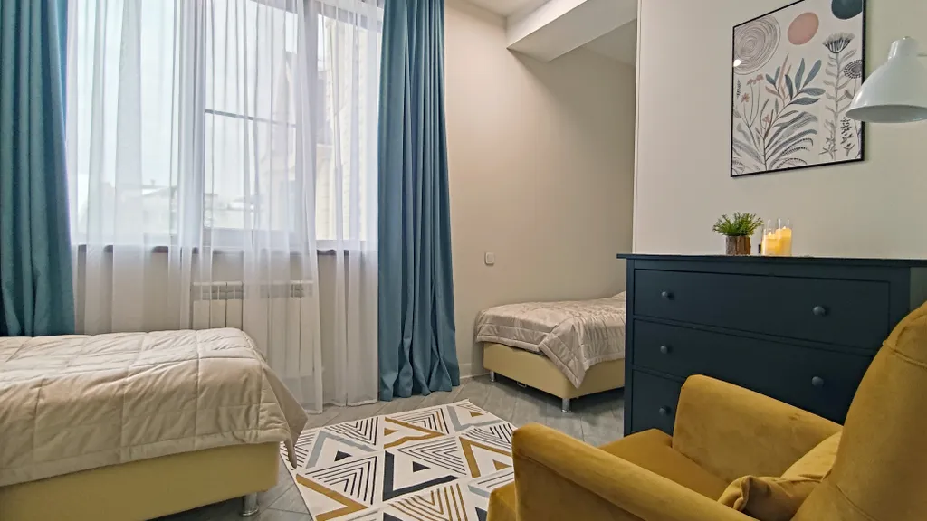 Дизайнерский апартамент с двумя спальнями