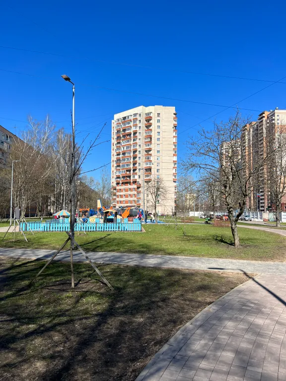 "Комфортабельная студия в спальном районе"