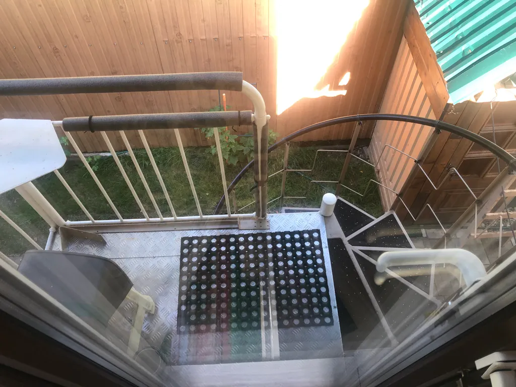 Большая комната на 2-ом эт. деревянного дома