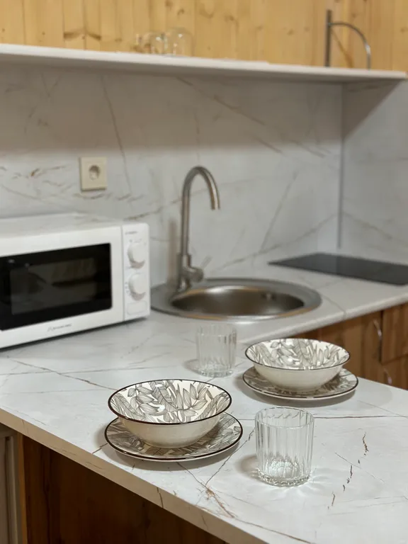 Экологичный домик у старого озера