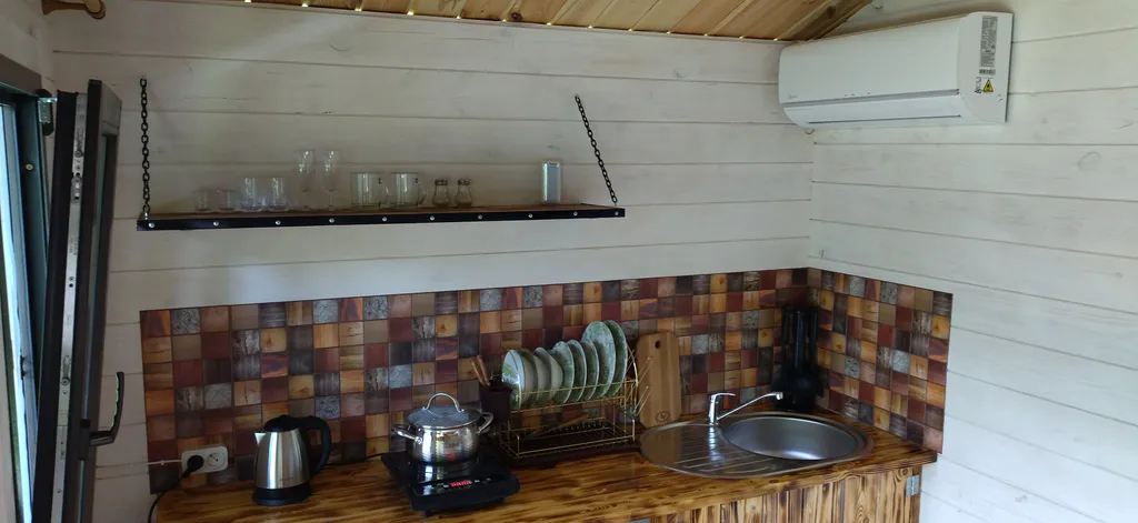 Домик-бунгало