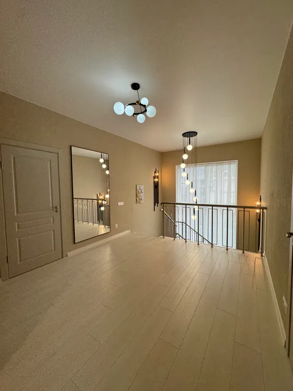 7-комнатный Дом