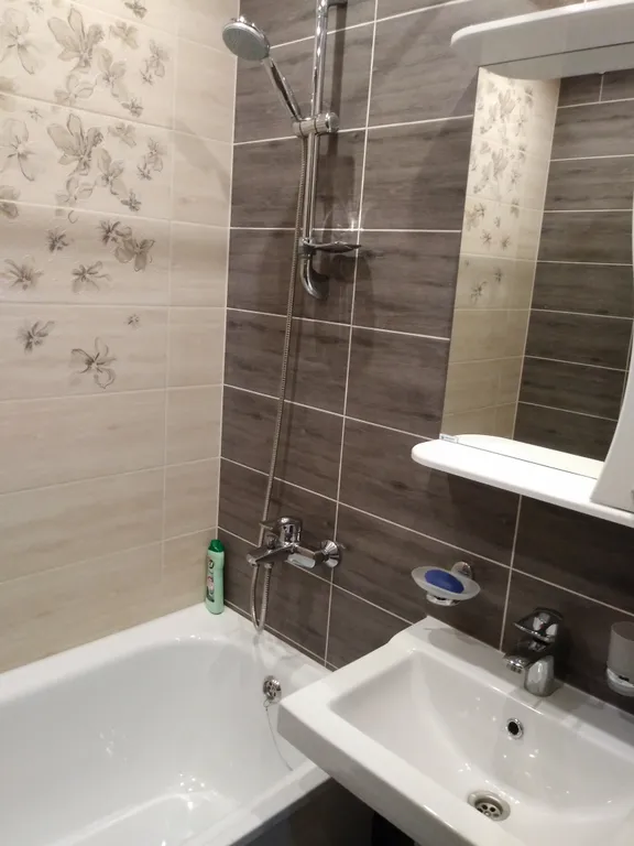 Уютная квартира в центре поселка