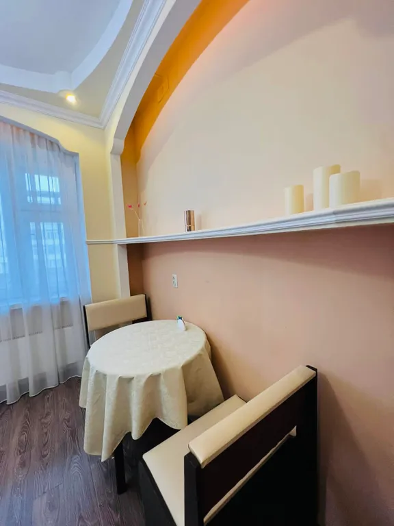 1 комнатная квартира в Студгородке, центр