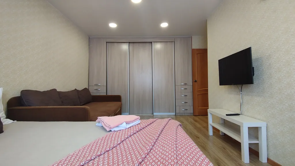 Квартира Квартира Двухкомнатный квартапарт у стен древнего кремля — Великий Новгород