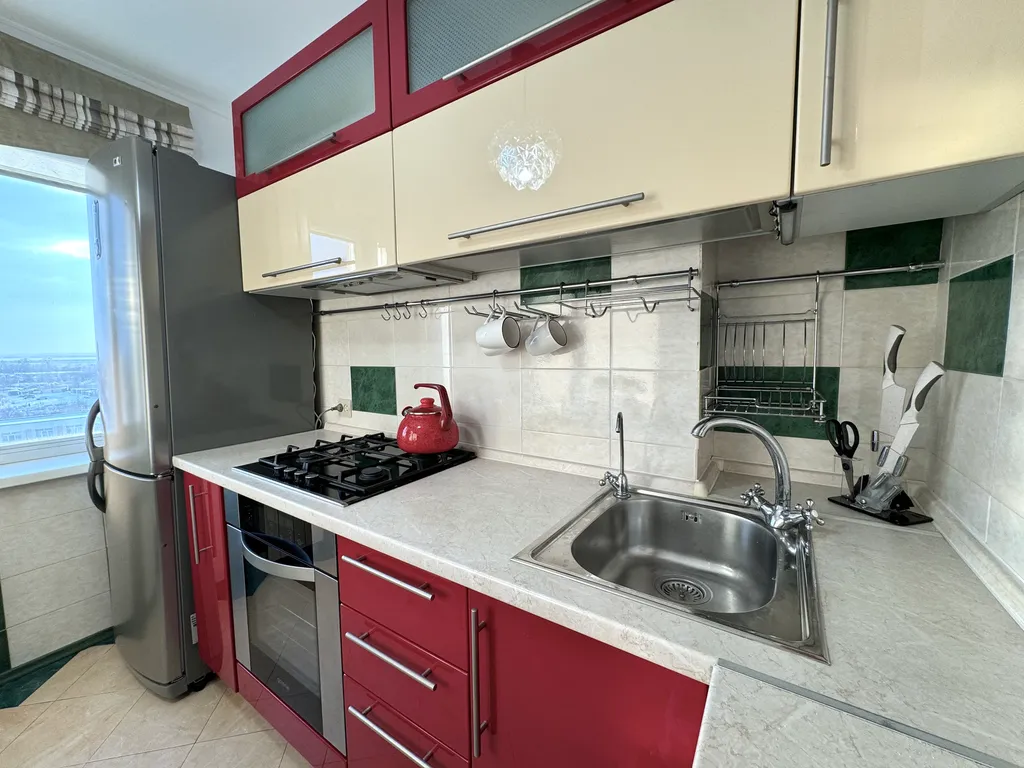 2-комнатная на Дикопольцева