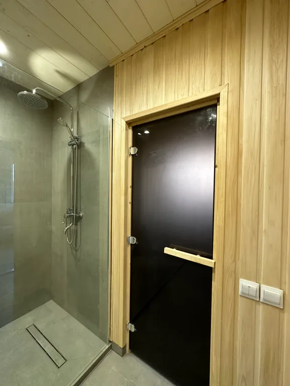 Дом с баней у водохранилища