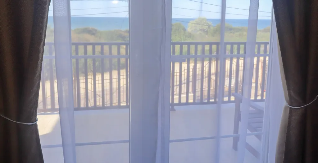 Квартира 3-комнатная Квартира — Кучугуры