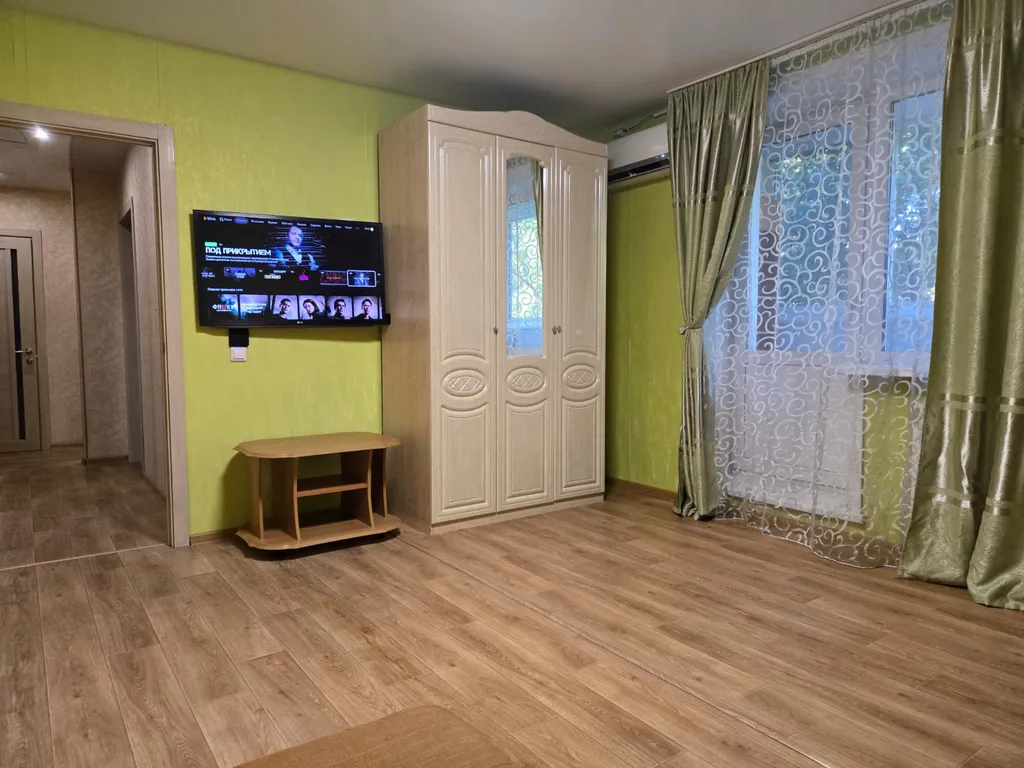 Квартира Двухкомнатная квартира — Хабаровск