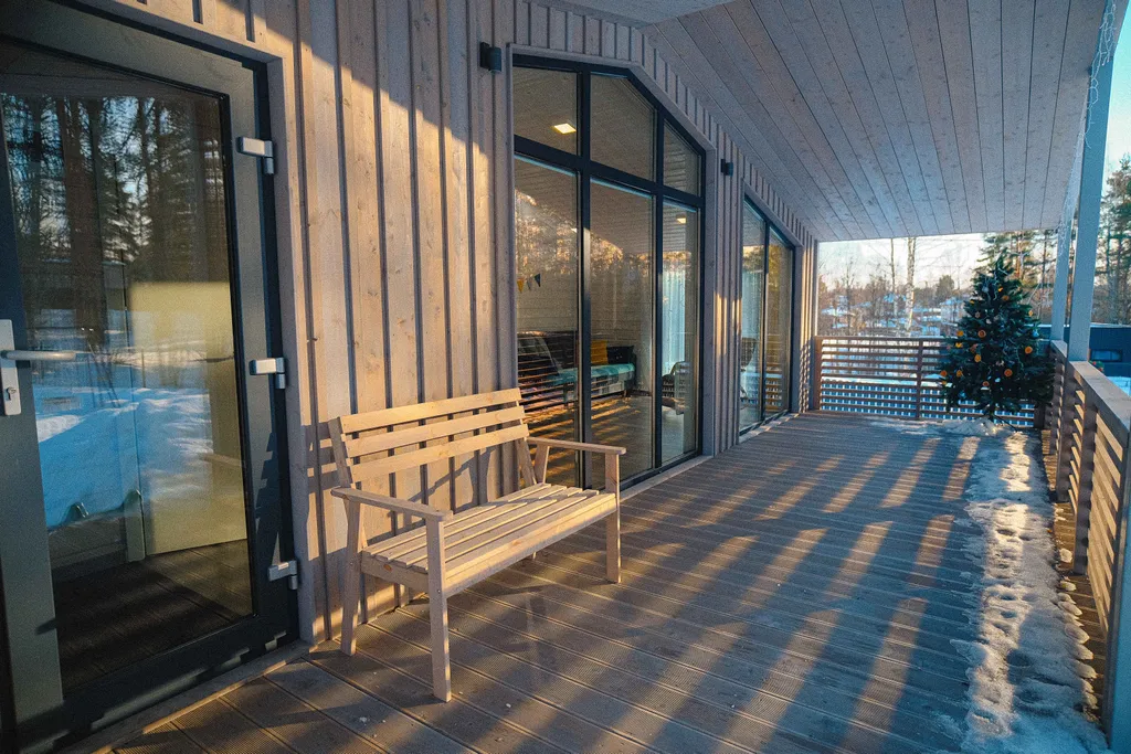 Коттедж Уютный дом с горячей купелью — Стеклянный