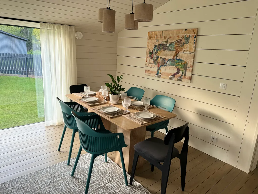 Уютный загородный дом в тишине