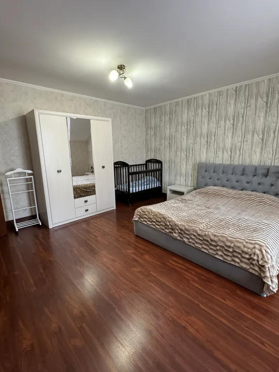 Шикарная квартира у центрального входа в парк