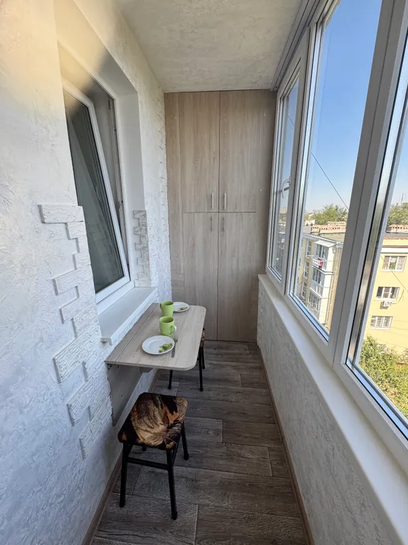 3 комнатная квартира с дизайнерским ремонтом