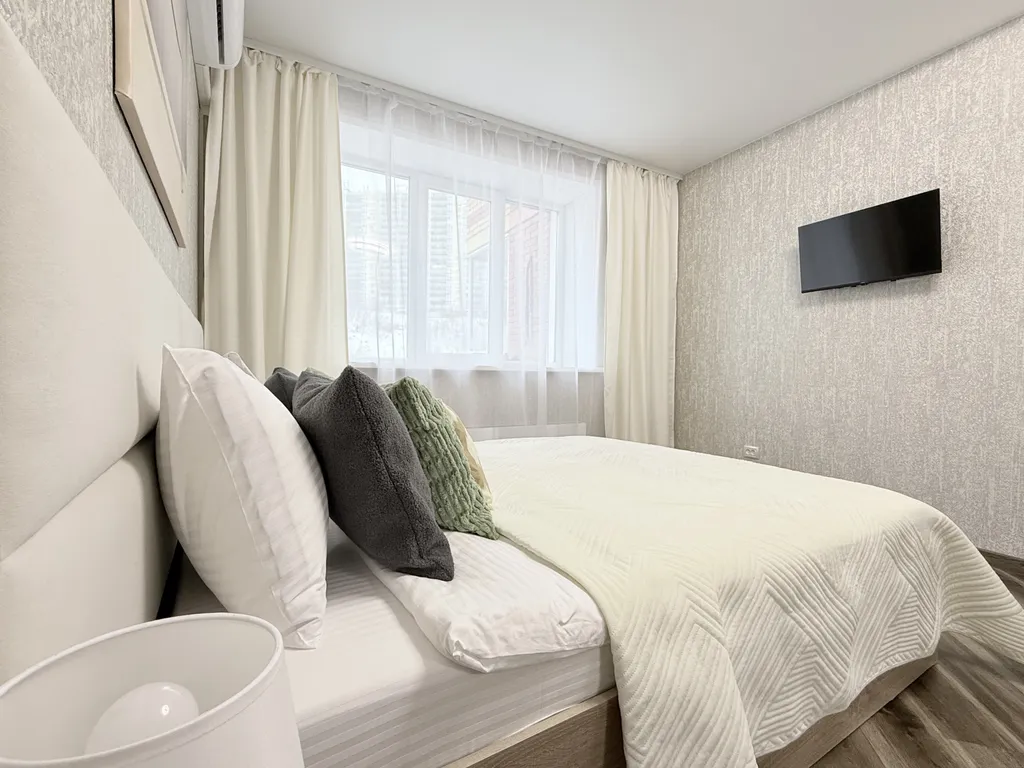 Двушка на 7 человек у нового ЛДС Сибирь-арена