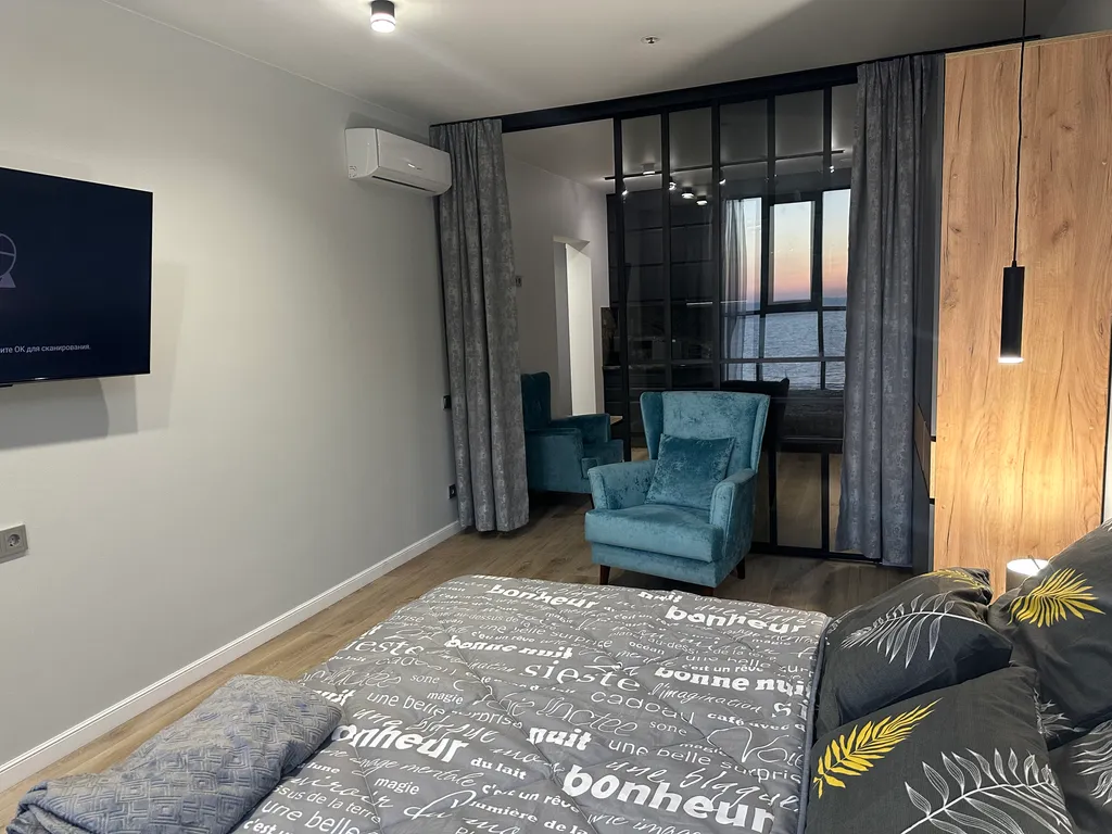 Квартира 3-комнатная Квартира — Анапа