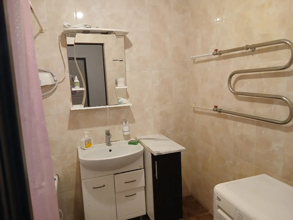 Уютная 2-х комнатная кв. в доме фитнес центр и вид на футбол. поле