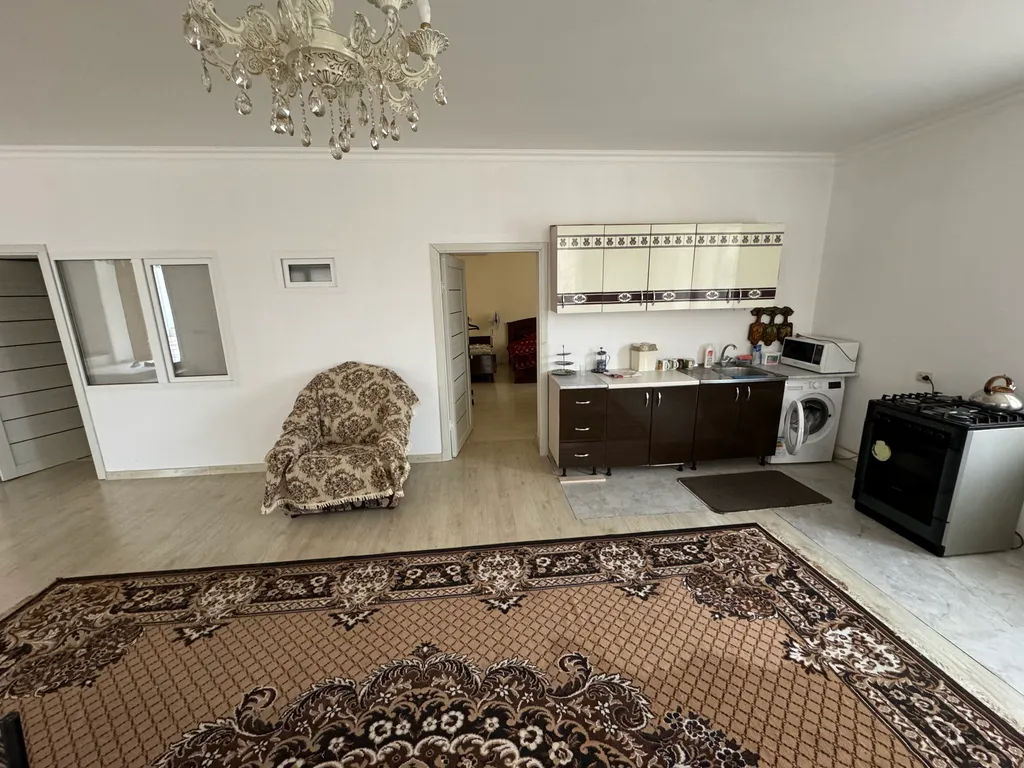 6-комнатный Дом