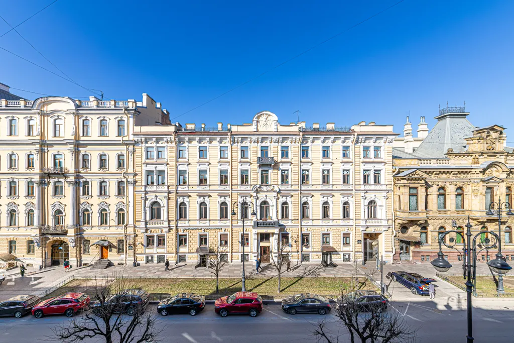 Квартира Большая трехкомнатная квартира в центре города — Санкт-Петербург